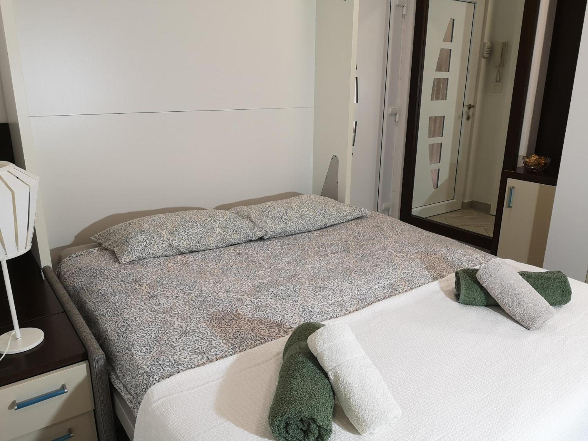 פיראן Apartments Zababa מראה חיצוני תמונה